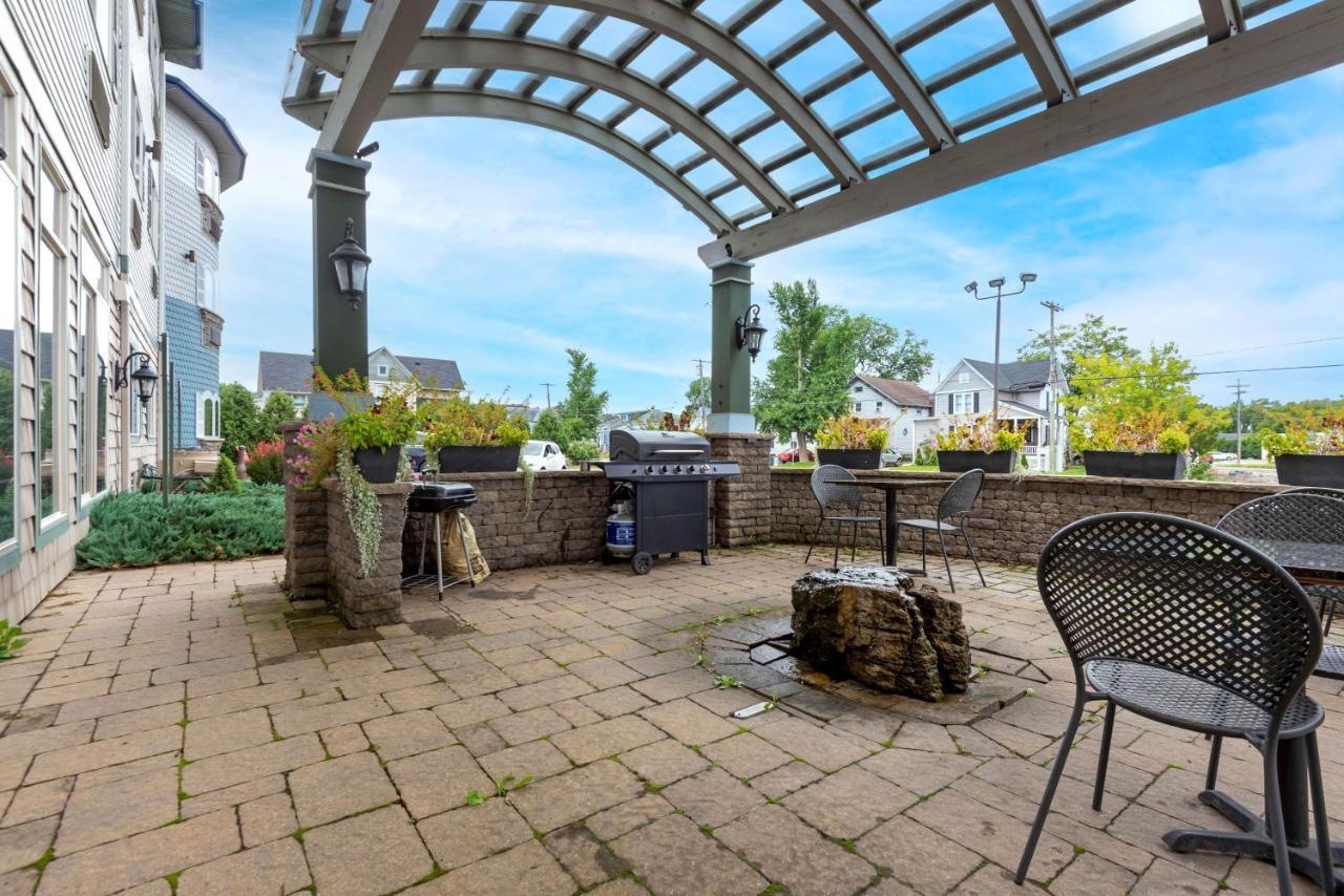 Best Western Plus Vineyard Inn And Suites Penn Yan Exterior foto