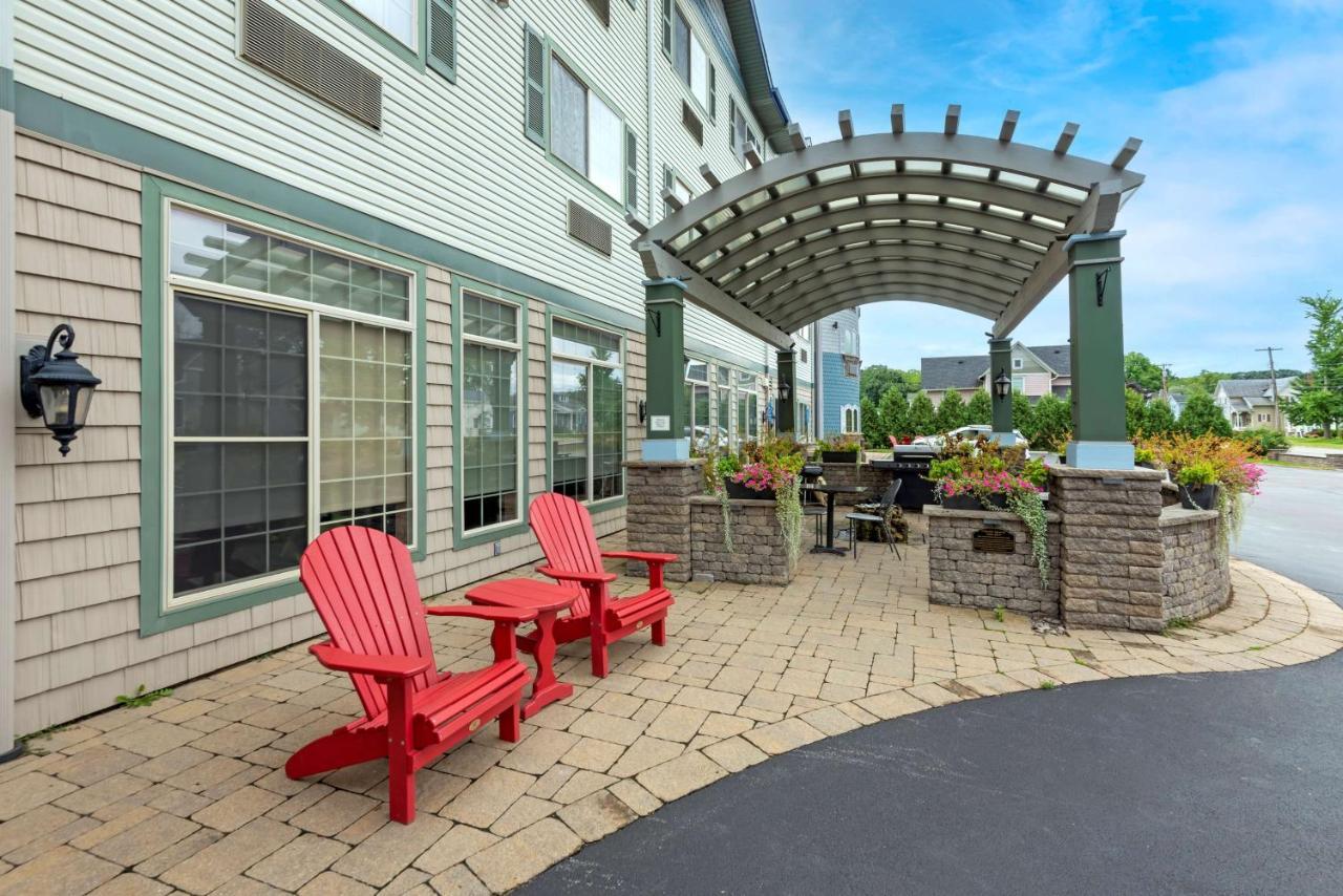Best Western Plus Vineyard Inn And Suites Penn Yan Exterior foto