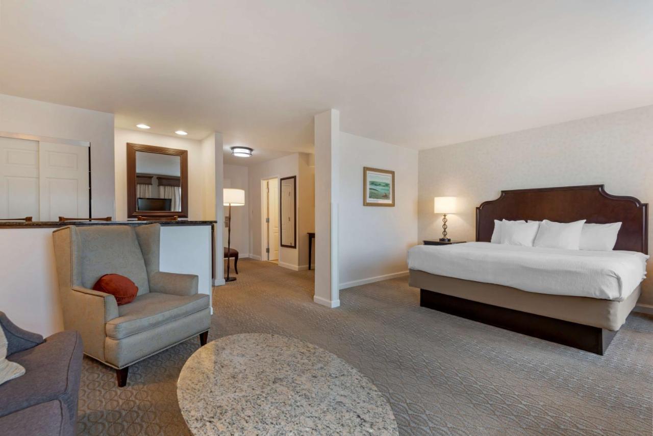 Best Western Plus Vineyard Inn And Suites Penn Yan Exterior foto