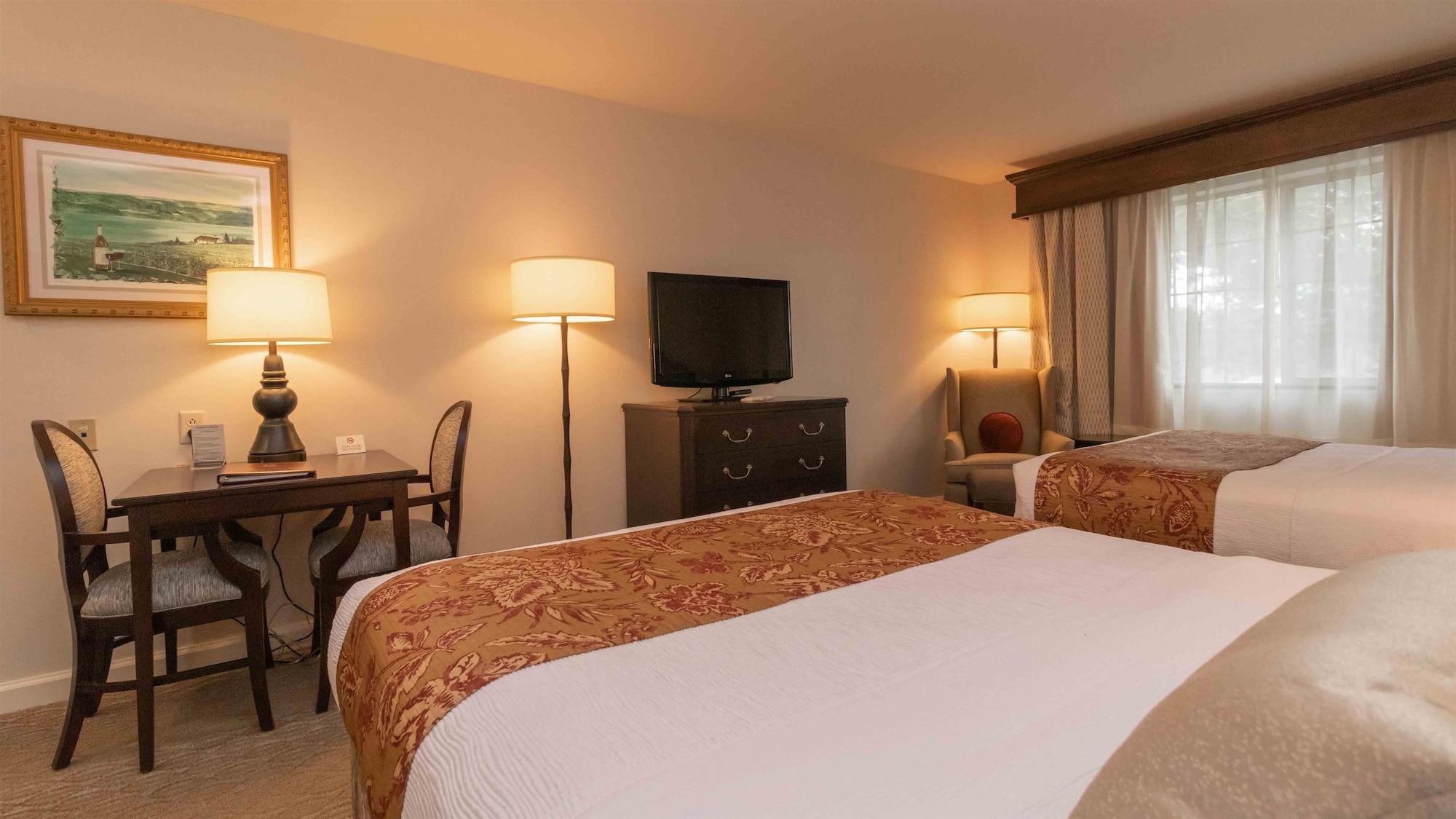 Best Western Plus Vineyard Inn And Suites Penn Yan Exterior foto
